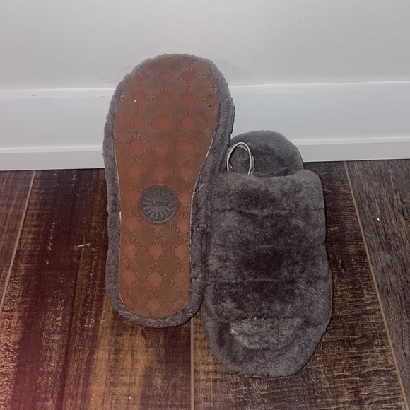 Ugh Slides - Picture 4 of 4